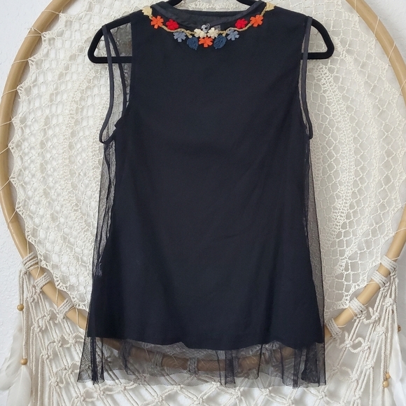 Twin-Set Simona Barbieri Black Lace Mesh 3D Applique Sleeveless Top - Picture 2 of 8